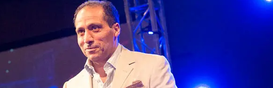 A Few More Pictures from the Boundless Fashion Show | Qiviuk's founder Fernando Alvarez.