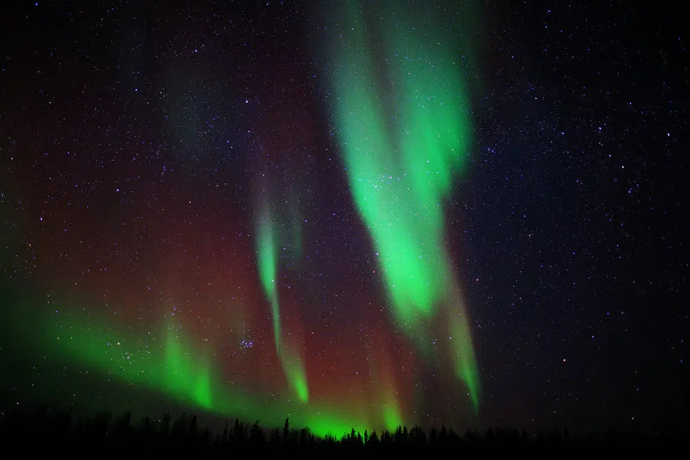Stunning-Yukon-Northern-Lights-Show Qiviuk Boutique | The Nature of Luxury