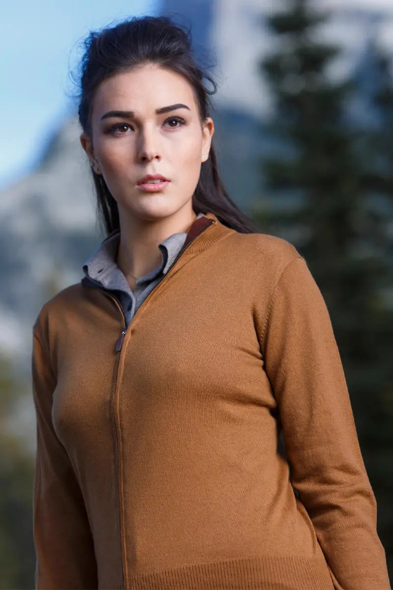 Gaby Vicuña in Nat by Qiviuk Boutique