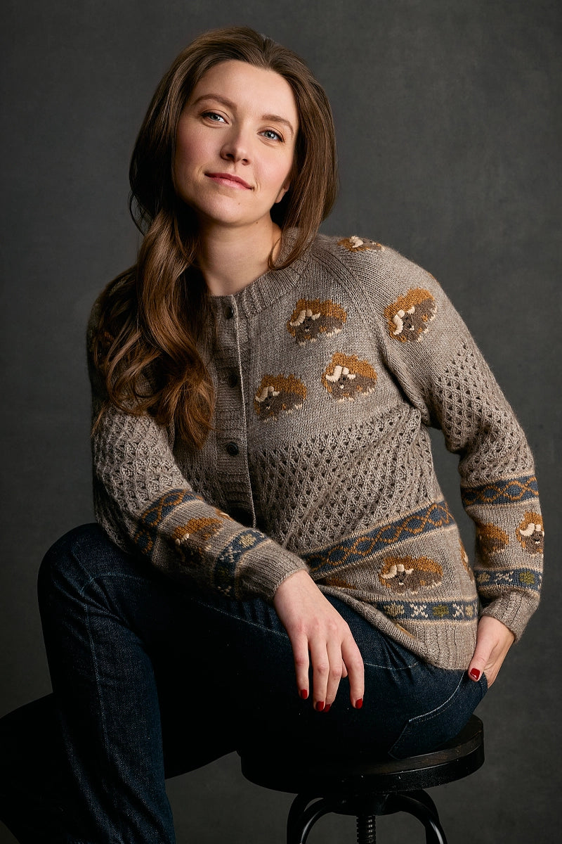 Muskox Woman Cardigan Qiviuk, Merino & Silk Qori