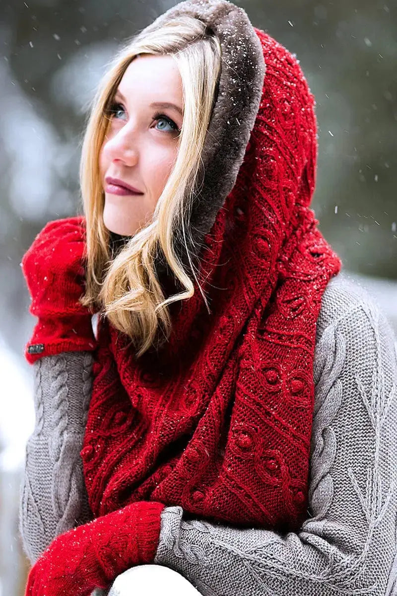 Qiviuk & Silk MD1 woman Smokering in red by Qiviuk Boutique