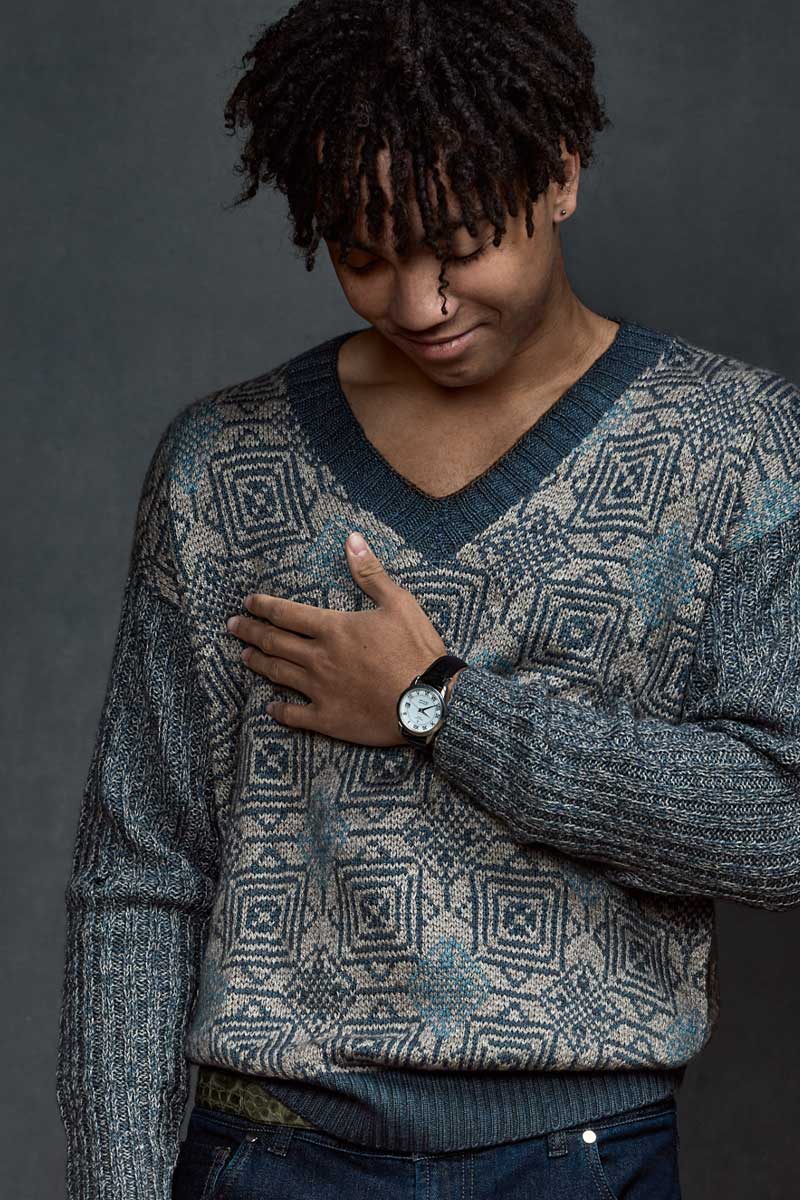 Front view Ayra Man Pullover Bison, Merino & Silk by Qiviuk Boutique