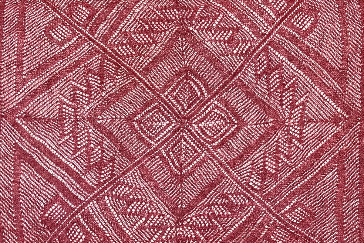 Womans Shawl Qiviuk & Silk Orenburg shawl in Pink by Qiviuk Boutique