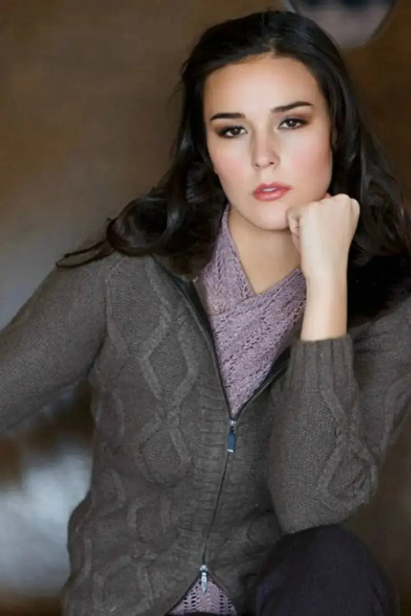 A close up of a Aron Woman Cardigan made with 100% Qiviuk by Qiviuk Boutique