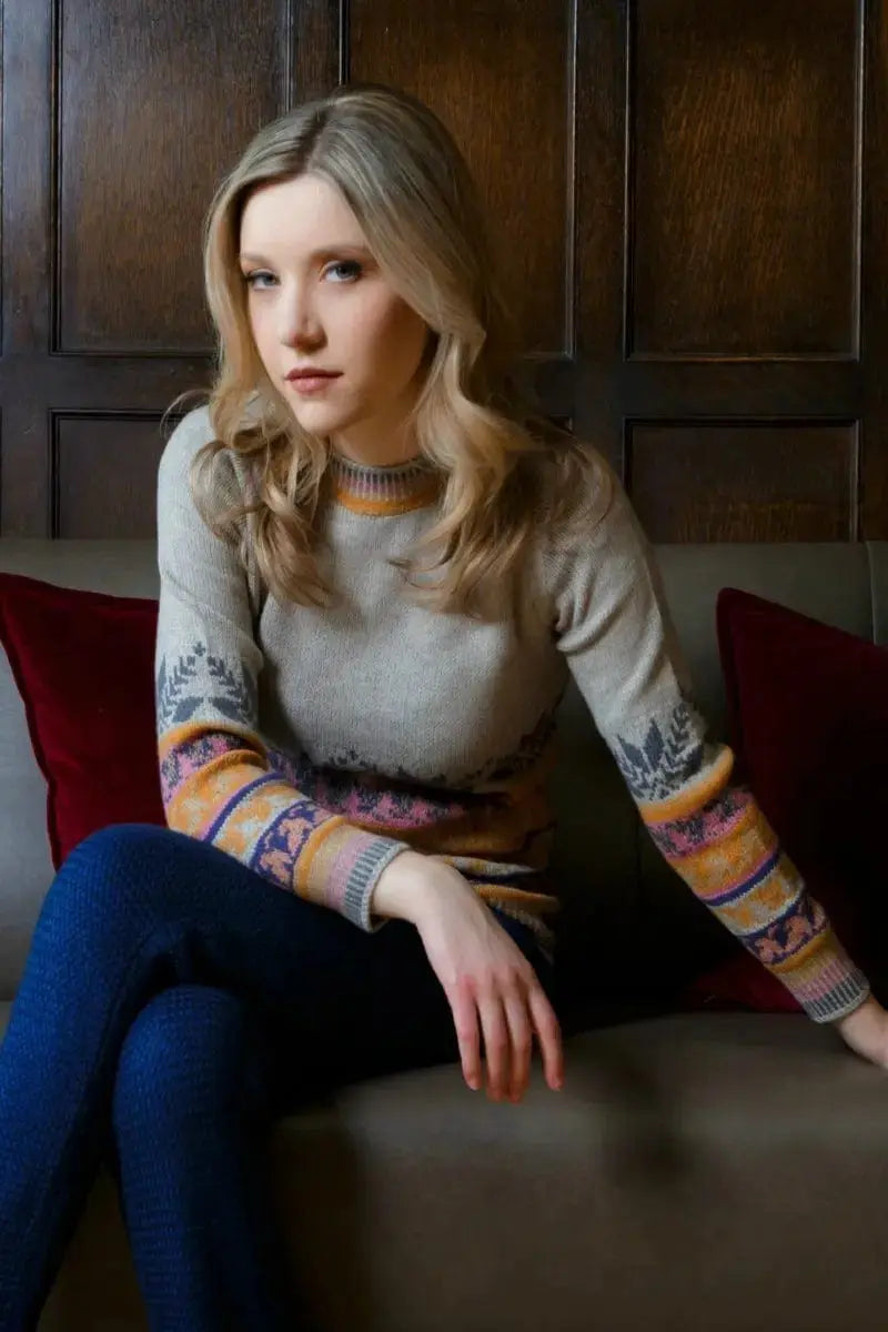 Side view Extra Fine Merino wool pullover sweater Gloria Woman Pullover Merino, Qiviuk & Silk by Qiviuk Boutique