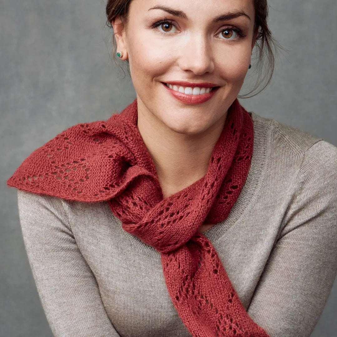 Women's Light Scarf - Qiviuk Boutique | The Nature of Luxury