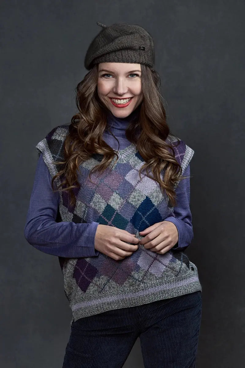 Boina Beret BLK by Qiviuk Boutique
