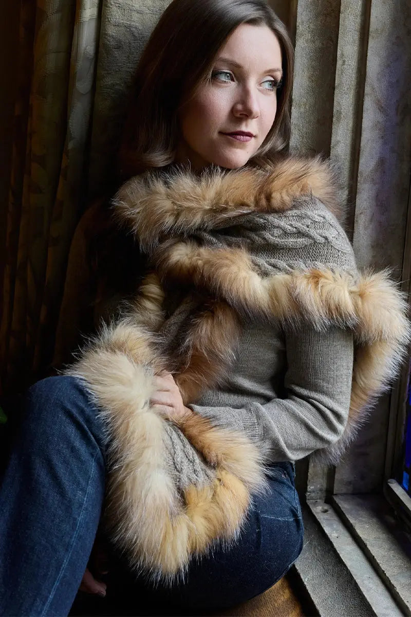 Vero_Scarf in with fox trim by Qiviuk Boutique